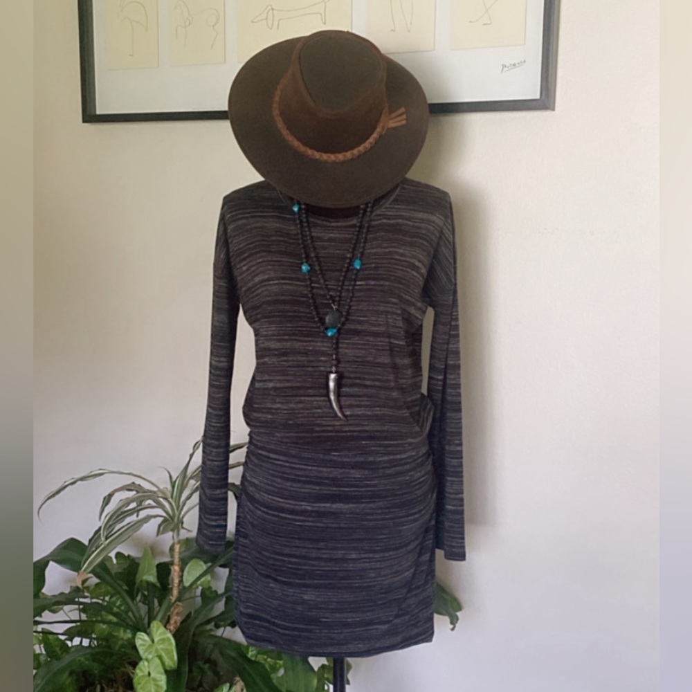 Athleta Beyond Soft Avenues Blouson Stretch Dress